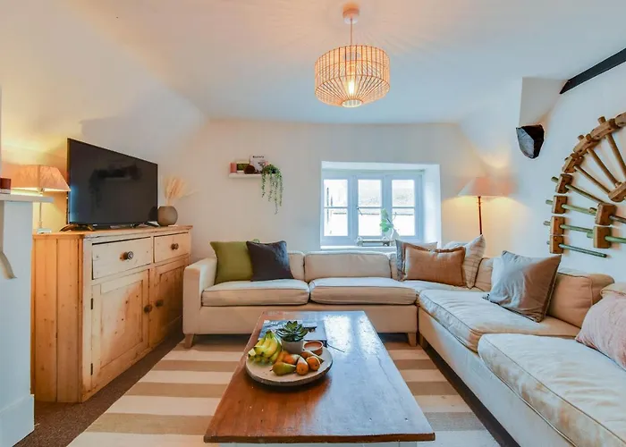 The Nook, Newly Available Relaxed 2 Bed, Cotswolds